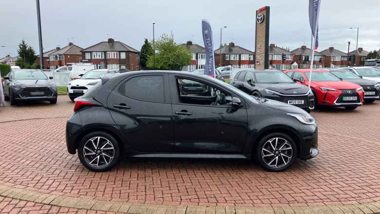 Toyota Yaris 1.5 Hybrid Design 5dr CVT Hybrid Hatchback